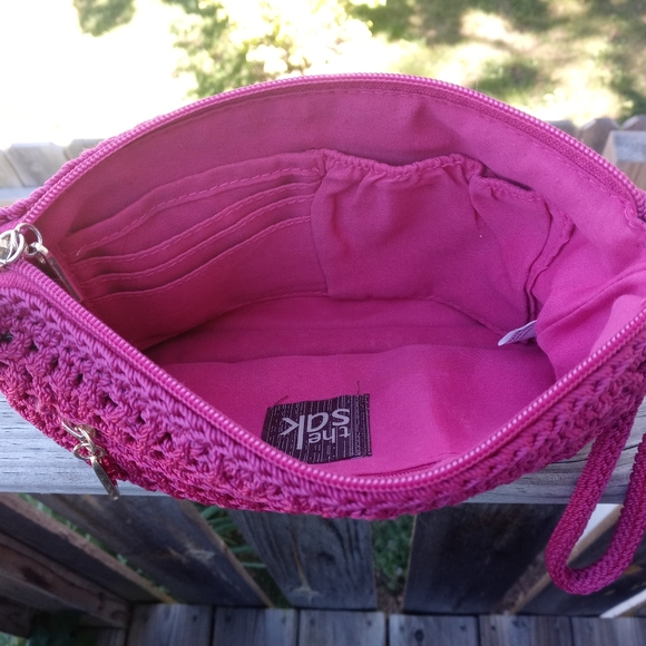 The Sak crochet magenta wristlet - Picture 6 of 13
